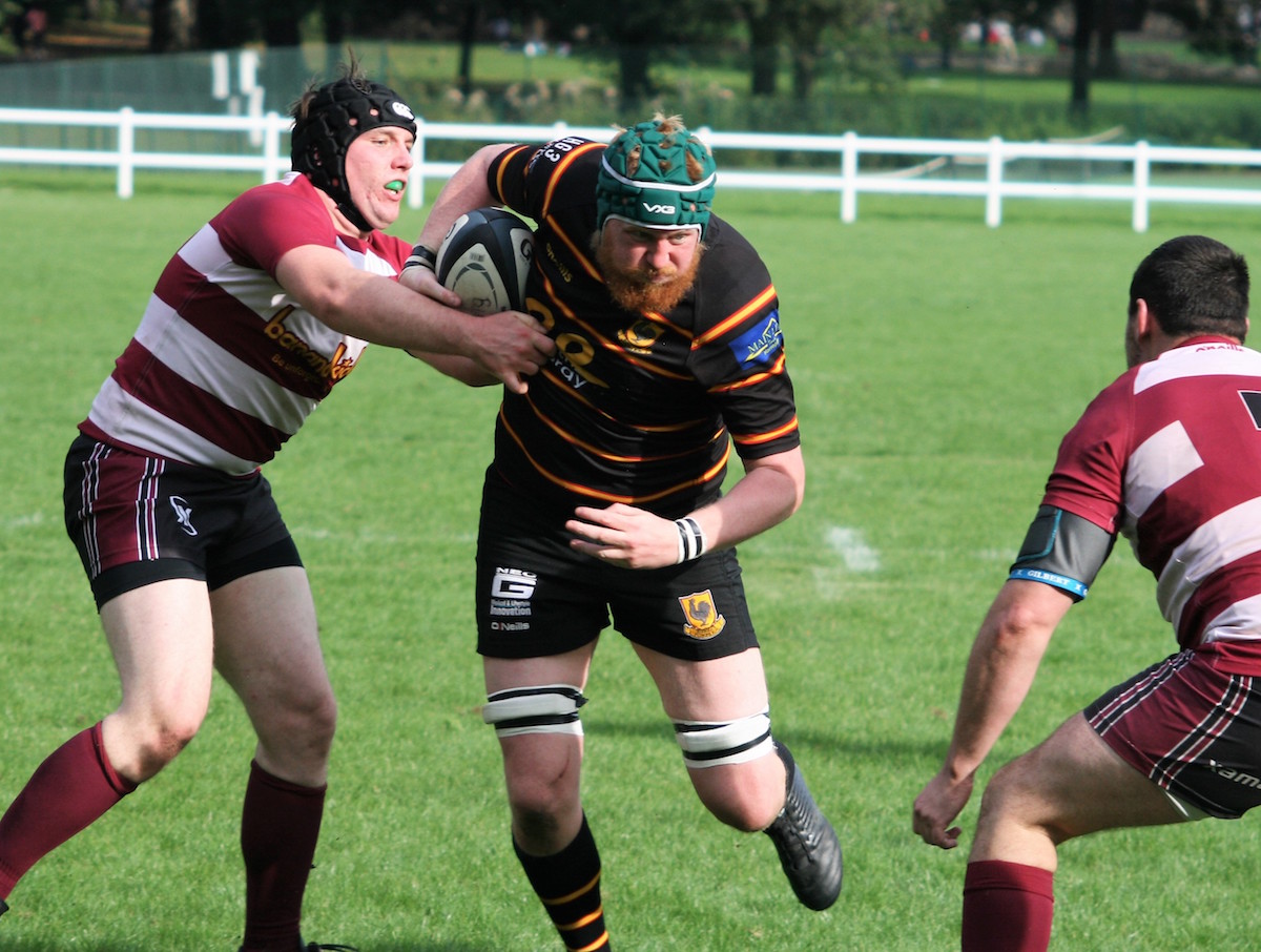 Pythons 1st XV run in 6 tries at Burley . . .