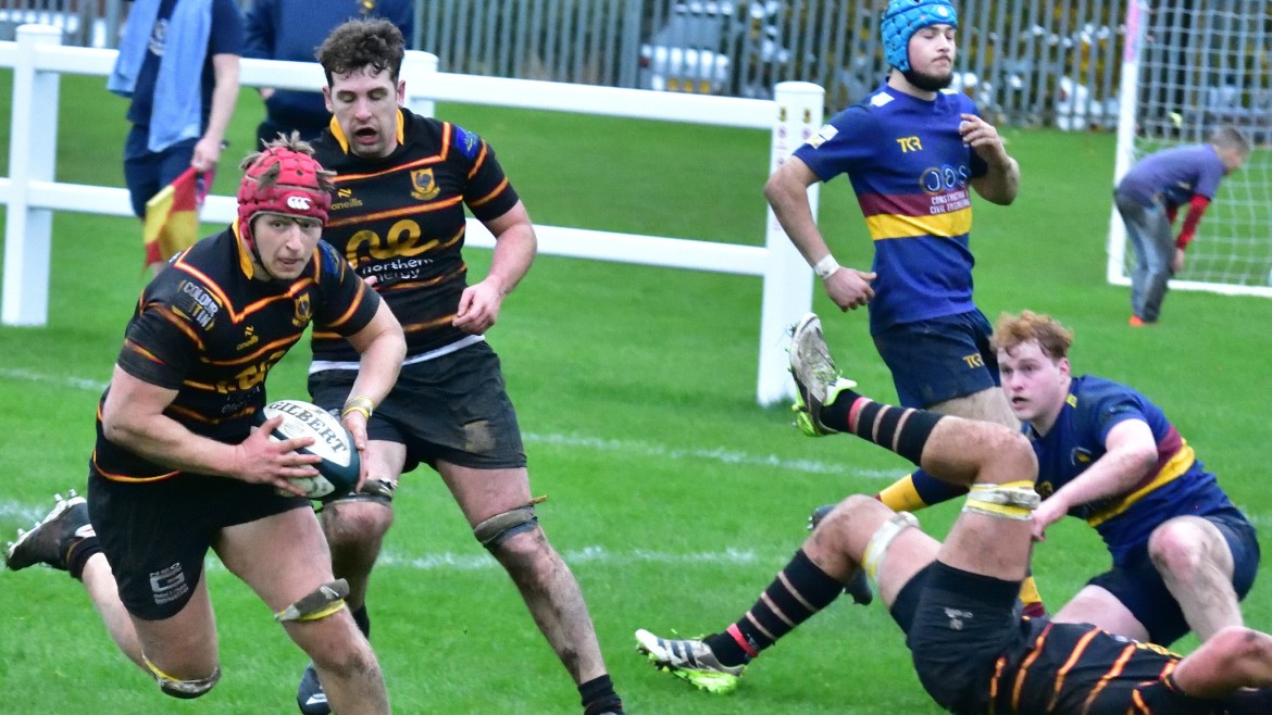 Pythons edged out by rivals Wath