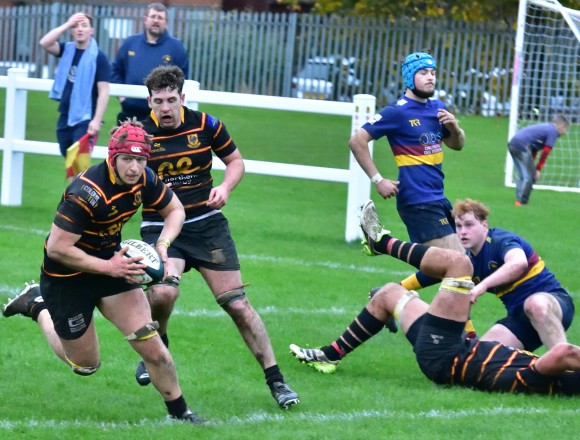 Pythons edged out by rivals Wath