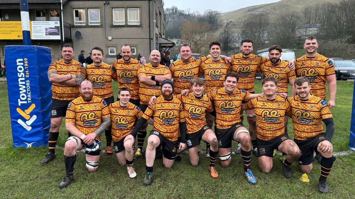 Pythons suffer heavy loss at league leaders